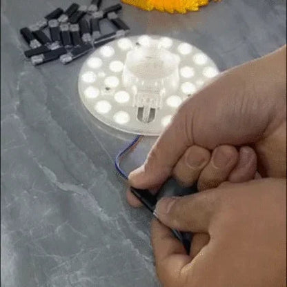 Double - Wire Plug-in Connector With Locking Buckle