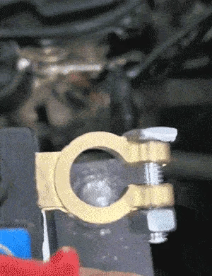 How to use weed puller